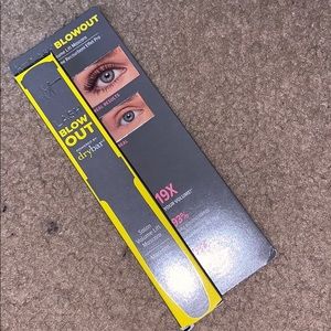 Lash Blow Out Mascara
